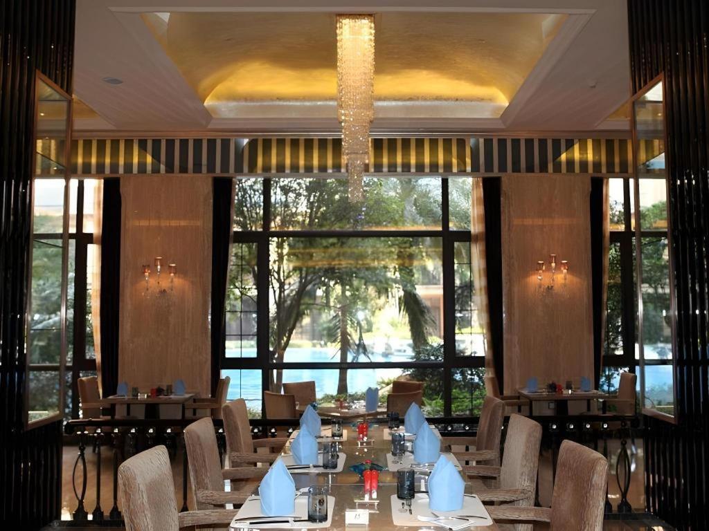 Chateau Starriver Guangzhou Peninsula Eksteriør billede
